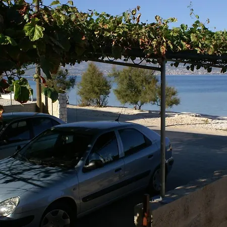 Apartment By The Sea Slatine, Ciovo - 1128
