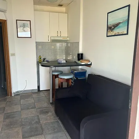 Apartment By The Sea Slatine, Ciovo - 1128 Slatine